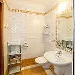 بيت ضيافة Mastal
